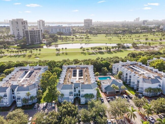 Building Photo - 2000 N Congress Ave