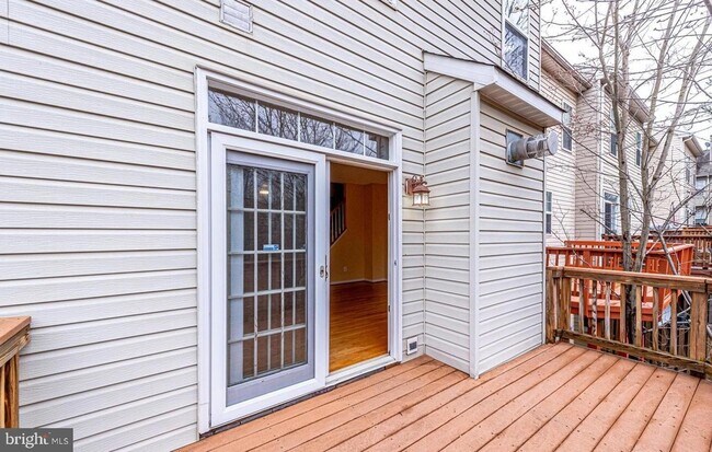 Building Photo - 11485 Carriage Gate Ct