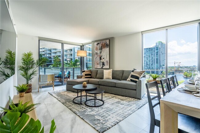 Building Photo - 31 SE 6th St