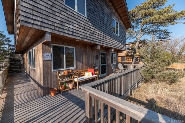 Building Photo - 100 Clipper Way