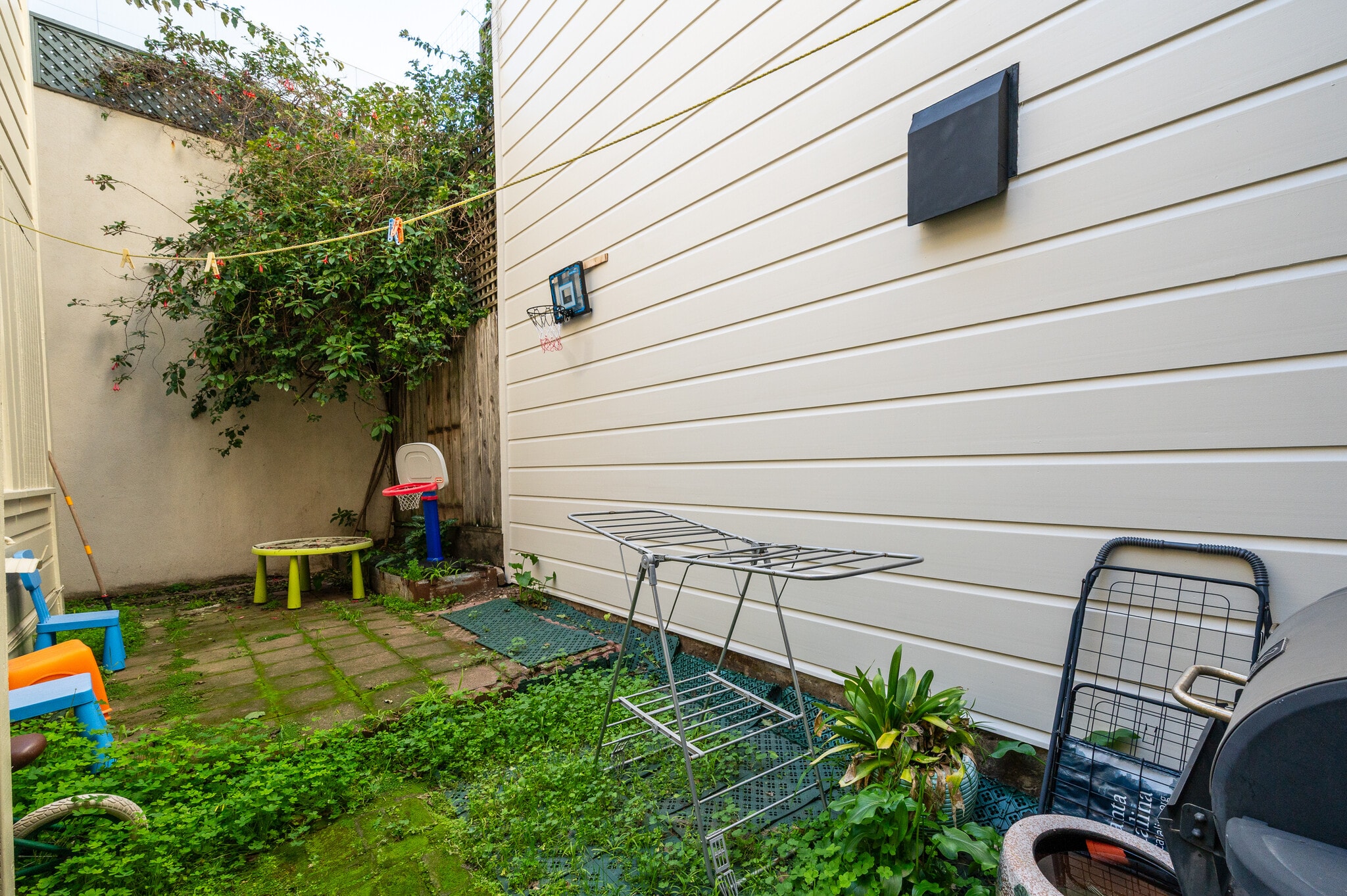 Building Photo - 3102 California St