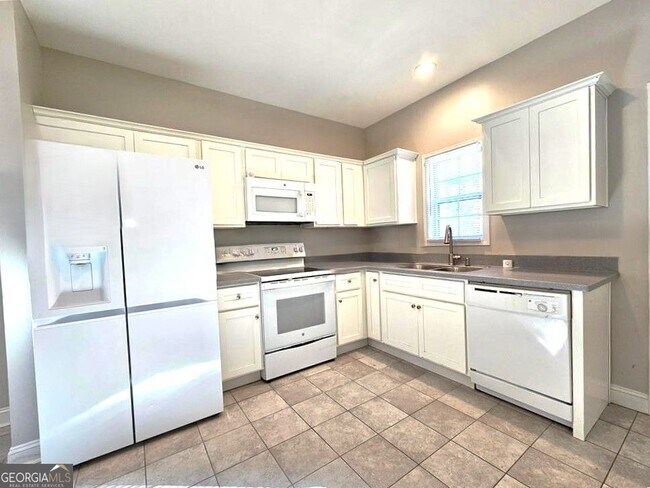 Building Photo - 718 N Evelyn Pl NW
