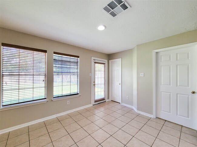 Building Photo - 20922 Reno Ranch Ln