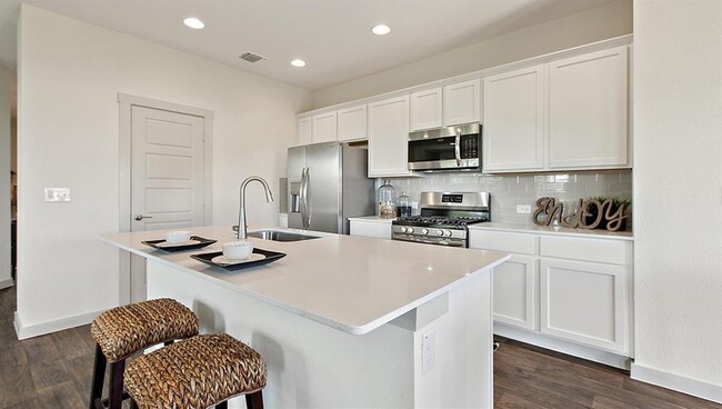 Building Photo - 3117 Armidale Dr