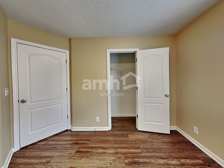 Building Photo - 2740 N Whitfield Rd