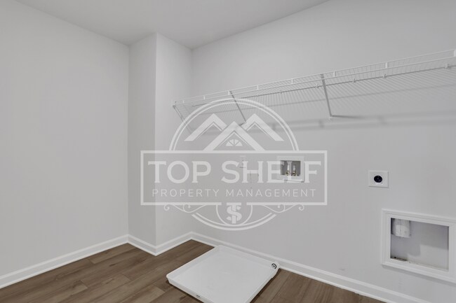 Building Photo - 2256 Cadenza Cir