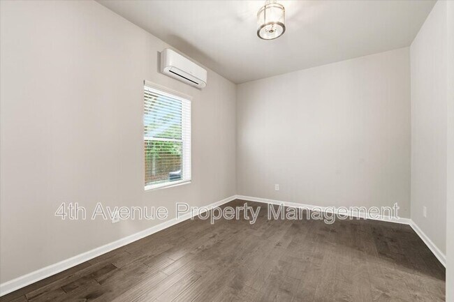 Building Photo - 3403 Abbey Wy