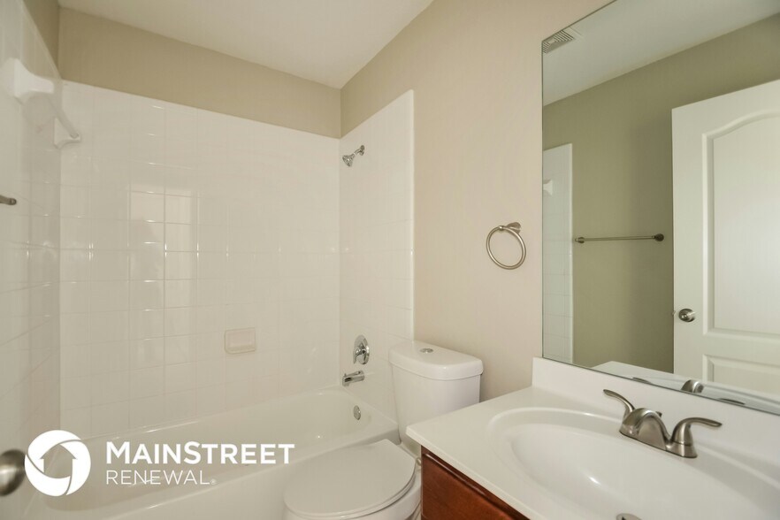 Building Photo - 4011 Bear Oak Path