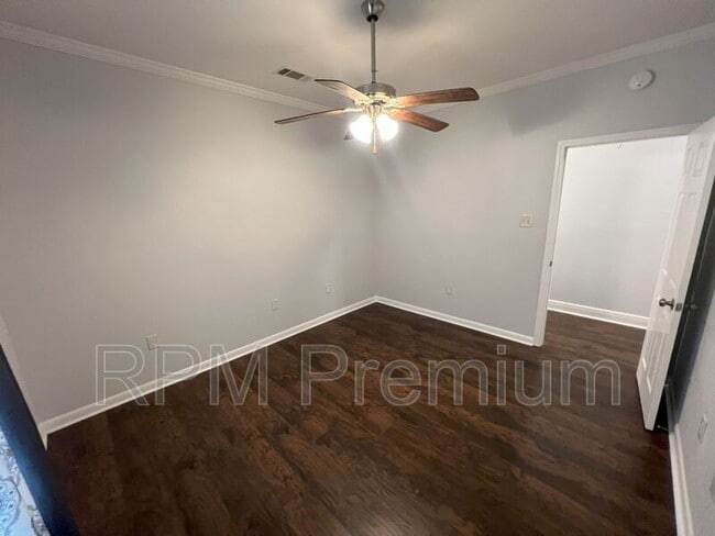 Building Photo - 7850 Greenwell St