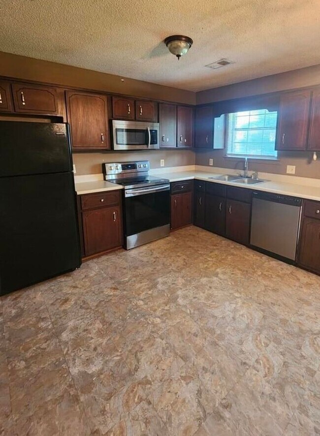 Building Photo - 1302 Loblolly Dr