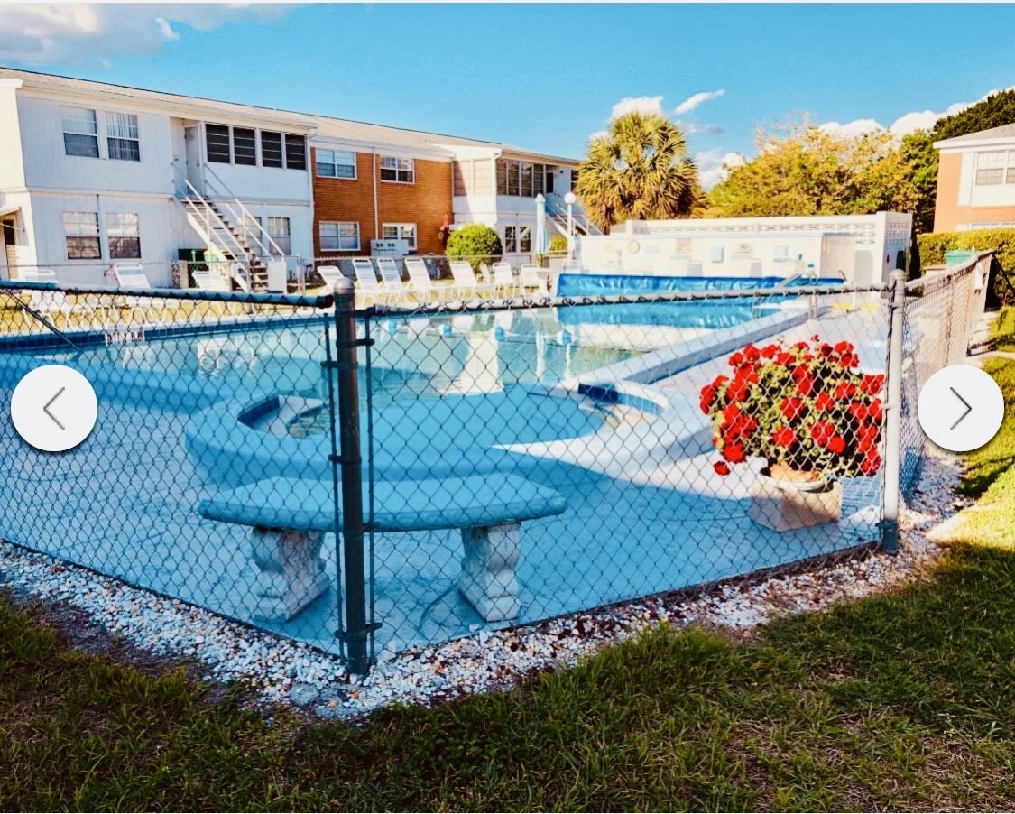 POOL - 4158 Tamiami Trl