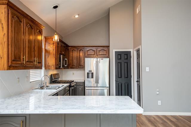 Building Photo - 9125 Vineyard Ln