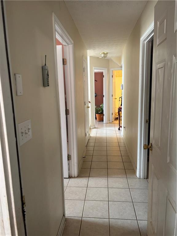 Building Photo - 1460 Scenic Brook Tr SW