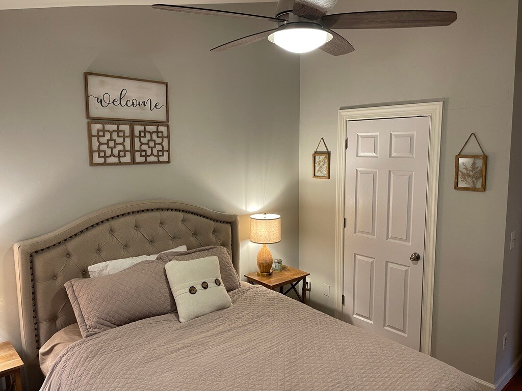 Bedroom 2 - 2100 Bobbyber Dr