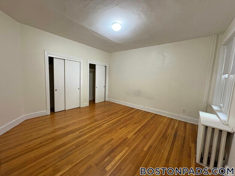 Building Photo - 33 Lancaster Terrace