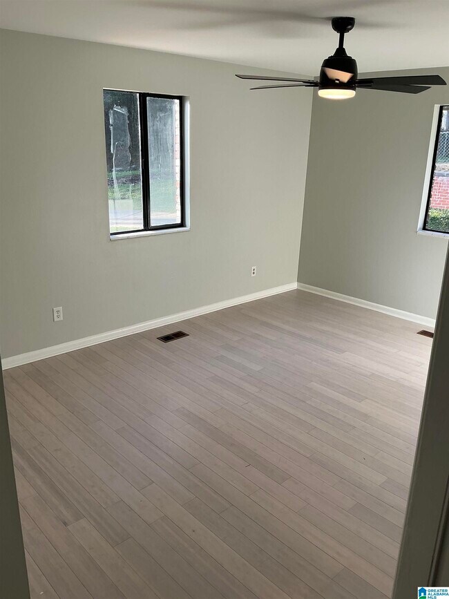 Building Photo - 4866 Overton Rd