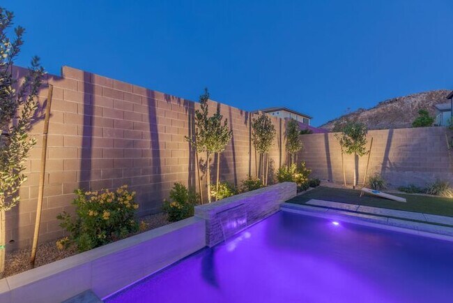 Building Photo - Luxury Henderson Retreat with Private Pool & Loft