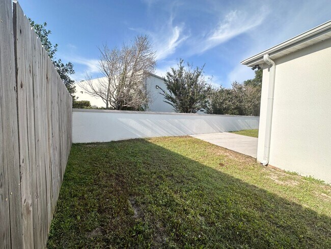 Building Photo - Beautiful 3 Bedroom Home in Destin. Beachside of Hwy 98!