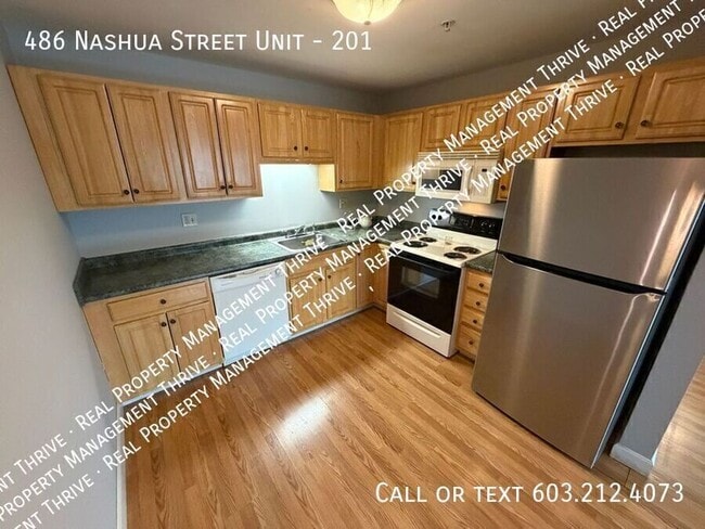 Building Photo - 486 Nashua St