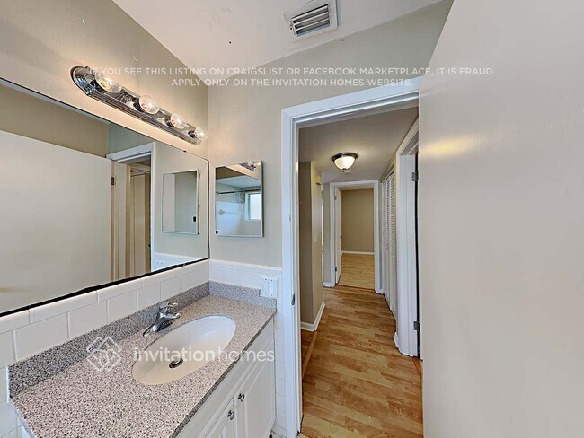 Building Photo - 1827 Barbara Ln