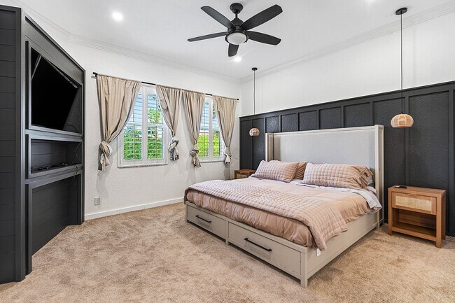 Building Photo - 4890 Bonsai Cir