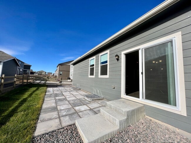 Building Photo - 6130 B Street Rd