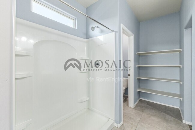 Building Photo - 35349 W San Alvarez Ave