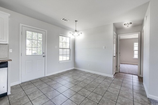 Building Photo - 2308 Red Baron Dr