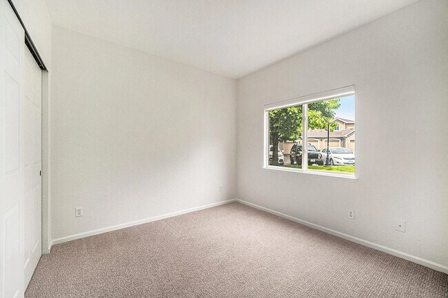 Building Photo - 2927 W 119th Ave