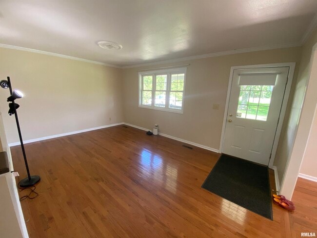 Building Photo - 6525 N Kramm Rd