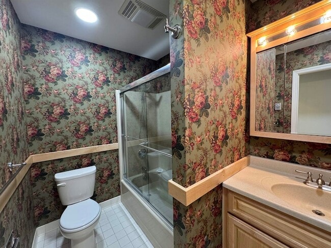 Building Photo - 524 Equinox on The Battenkill