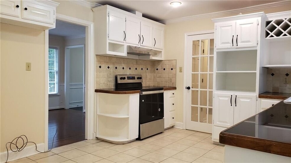 Building Photo - 2134 Masonwood Cir SW