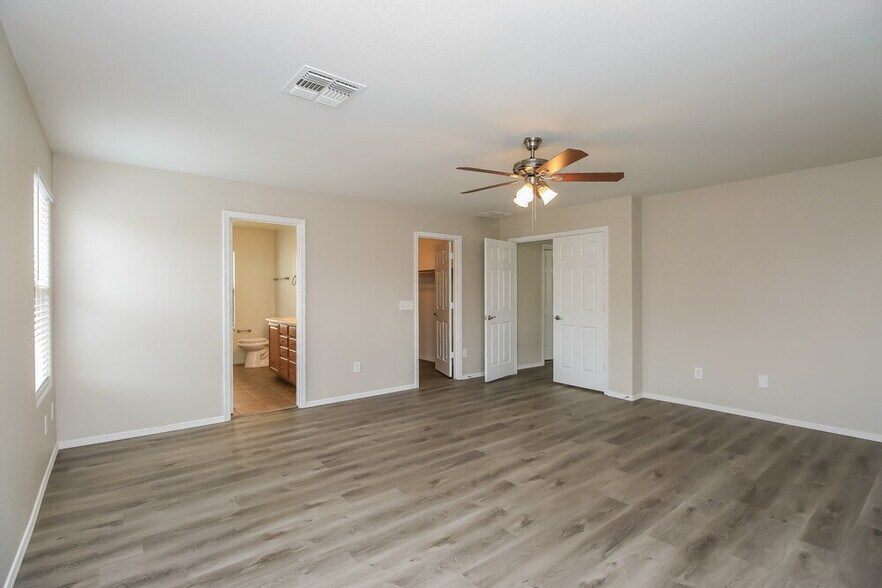 Building Photo - 21123 E Tierra Grande Dr