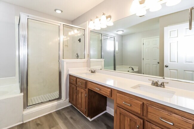 Building Photo - 5694 Pecan Trce