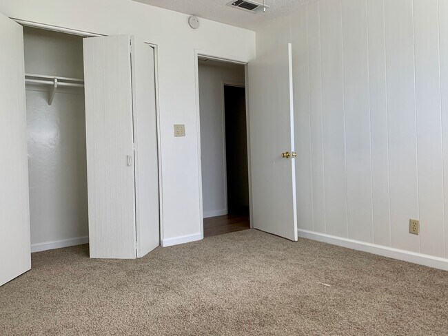 Building Photo - 4 bedroom 2 bath 2 car garage in Rocklin