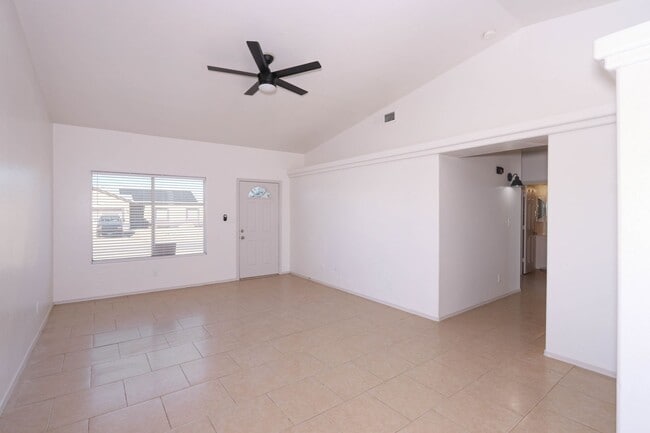 Building Photo - 9399 W Tinajas Dr