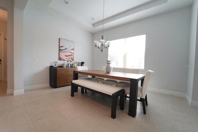 Building Photo - 15161 Canoe Pl