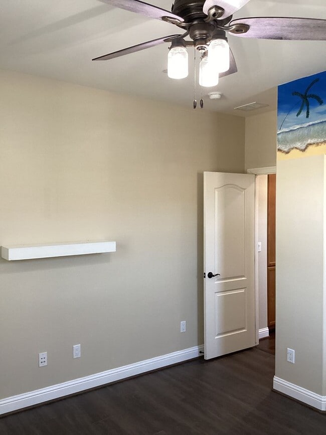 Building Photo - Beautiful Newer Rice Ranch Single Story Ho...