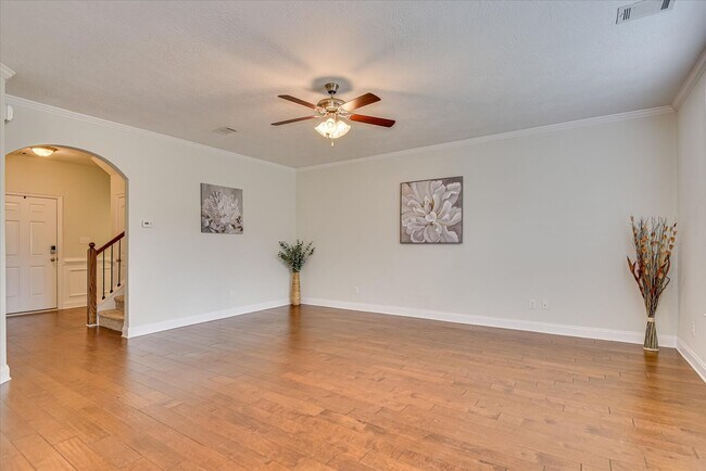 Building Photo - 5564 Connor Dr