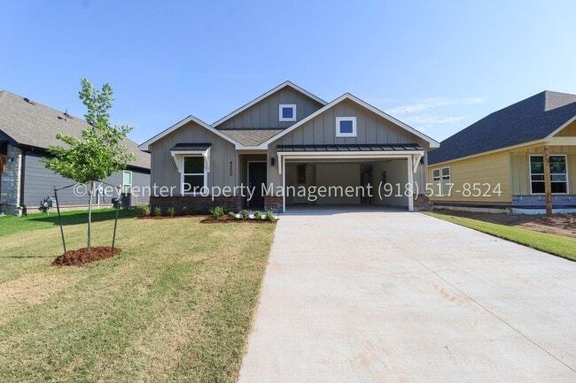 Building Photo - Stunning New Construction Home 4 Bed 2 Bath Broken Arrow