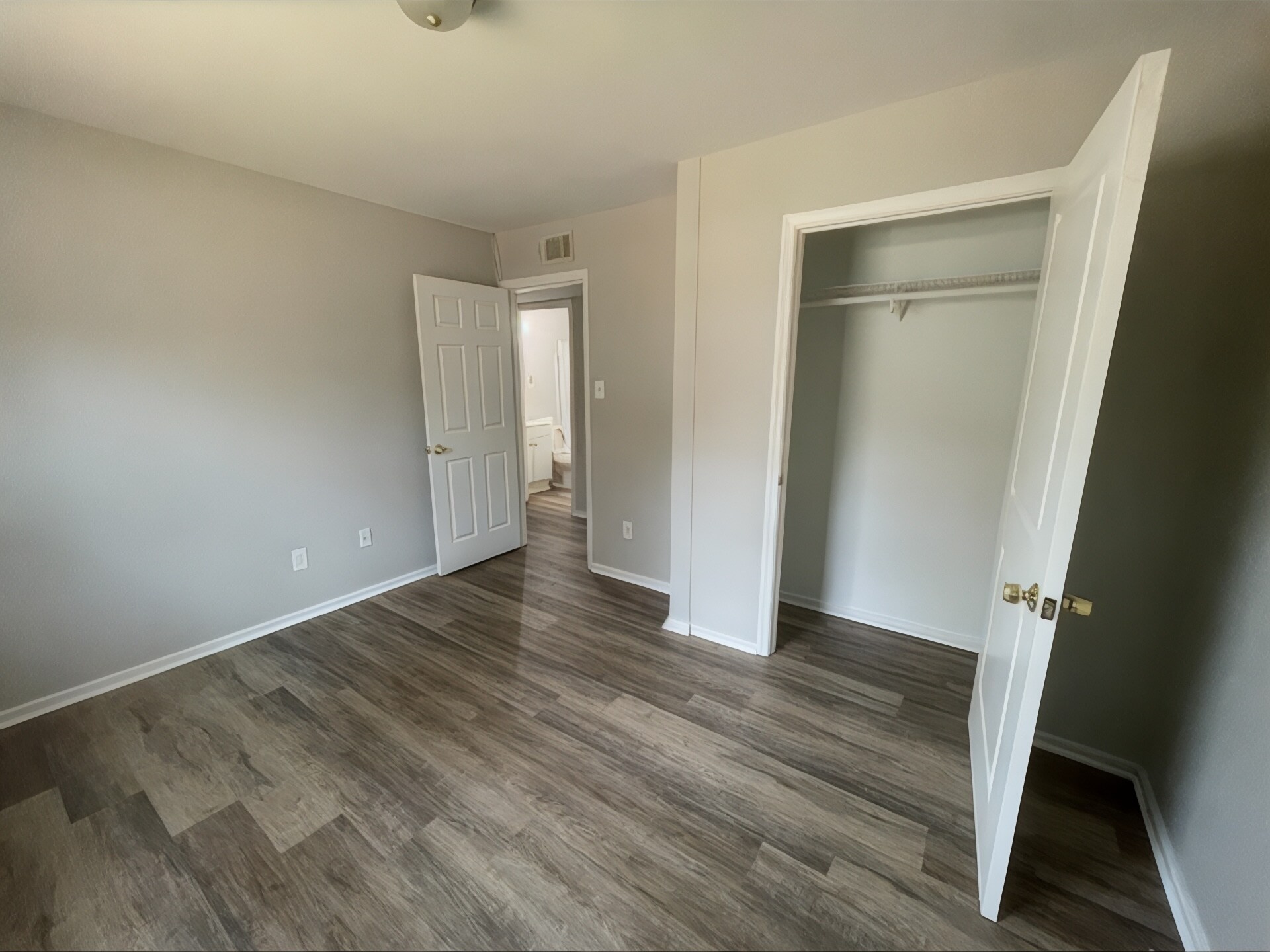 Building Photo - 5133 Butterfield Dr