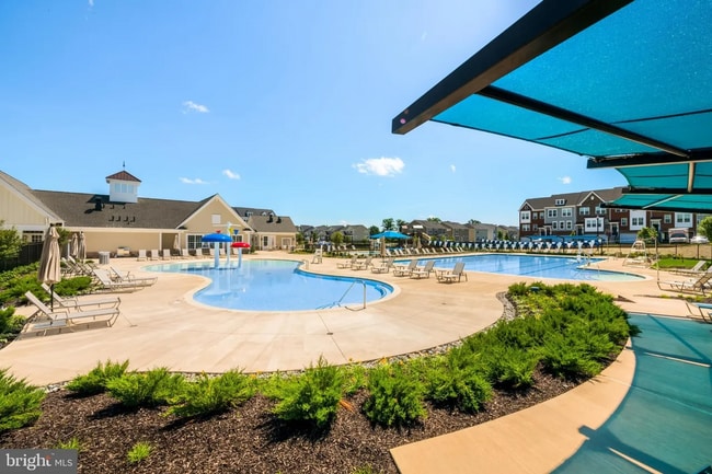 Building Photo - Gorgeous Open Concept 3 Bed 3.5 Bath Rental in Hanover