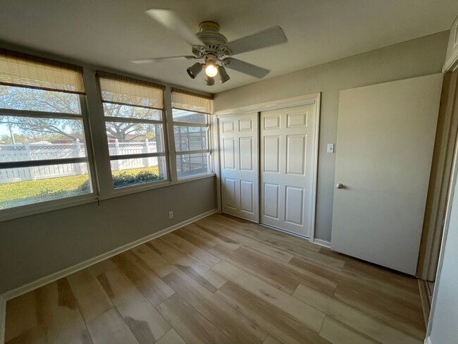 Building Photo - Show Stopper 3-Bedroom, 2-Bath Home with M...