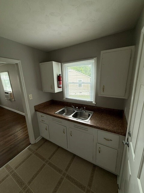 Building Photo - 203 Sunset Ct