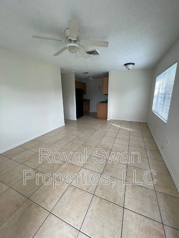 Building Photo - 1222 Woodland Ave