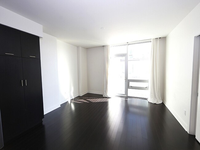 Building Photo - Rare Rental in Greenbridge!  Live in the m...