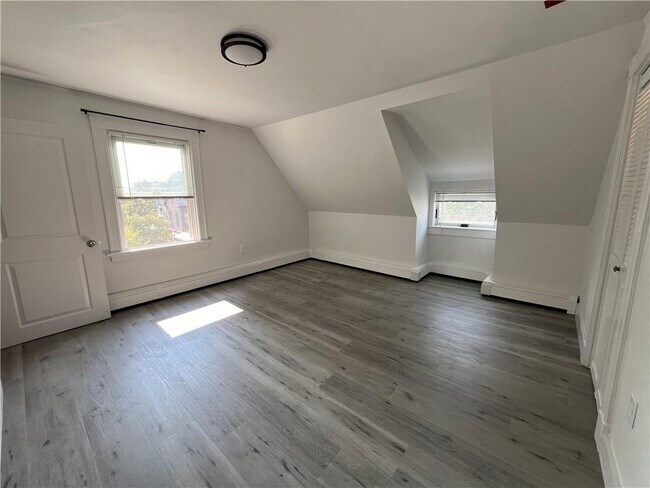 Building Photo - 38 Rhode Island Ave