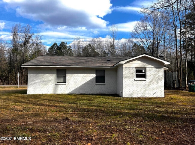 Building Photo - 7523 Lizelia Rd