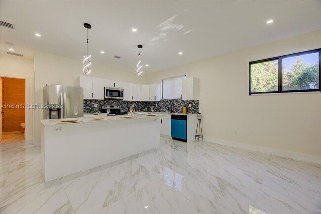 Building Photo - 742 NW 70th St