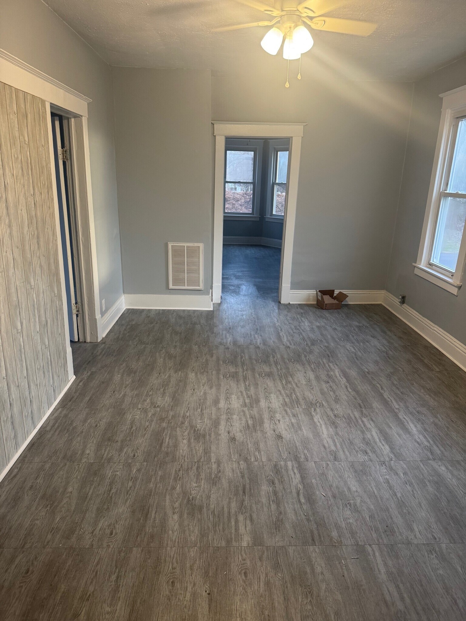 Living room - 304 Arthur Ave